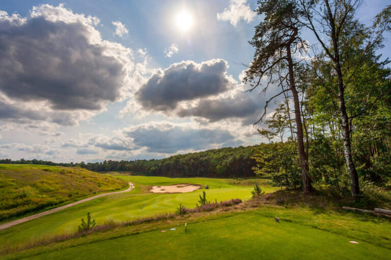 links-valley-anwb-teebox-hole-2-wit-south